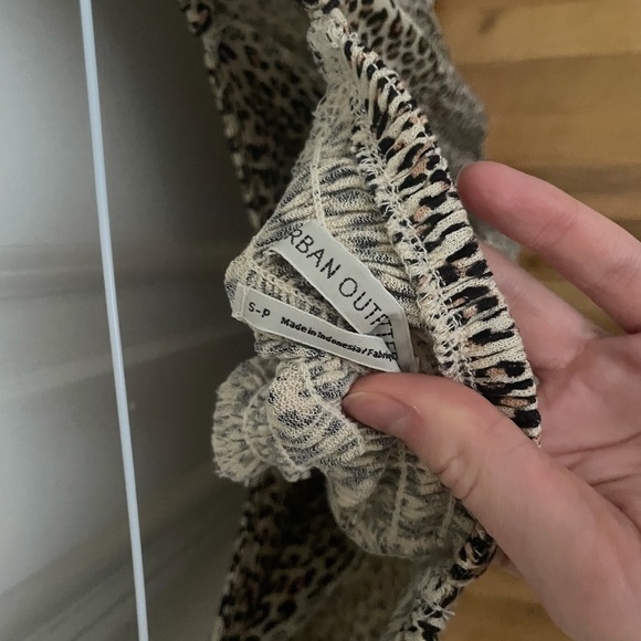 Leopard Blouse - Picture 3 of 4